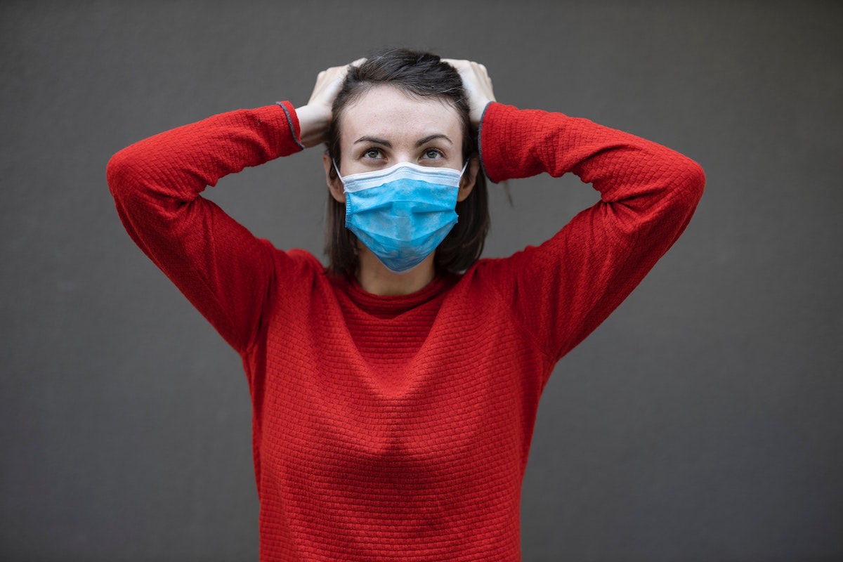 woman wearing a face mask