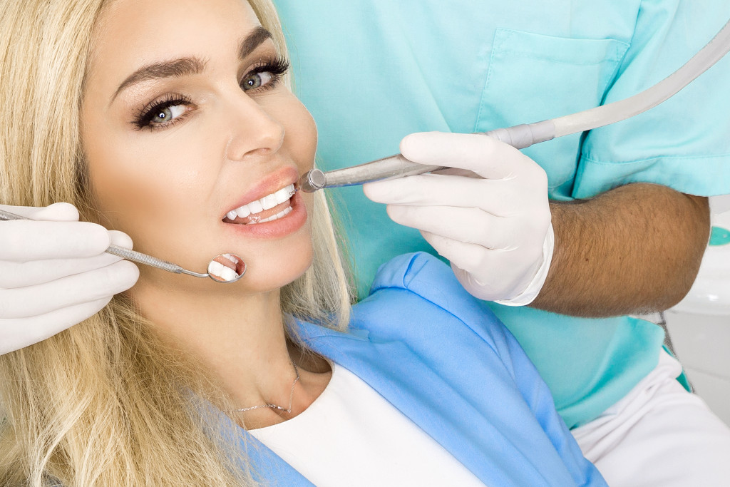 woman in dental